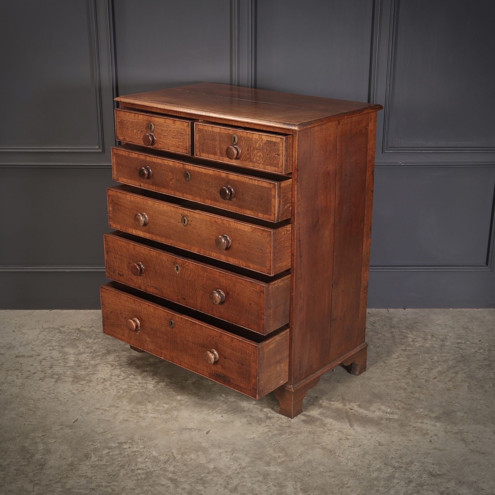 photo furniture George III Oak Chest Of Drawers