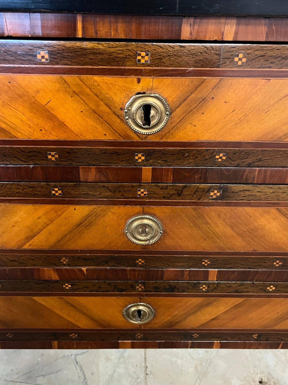 photo furniture 18th Century French Louis XVI Commode / Chest Of Drawers