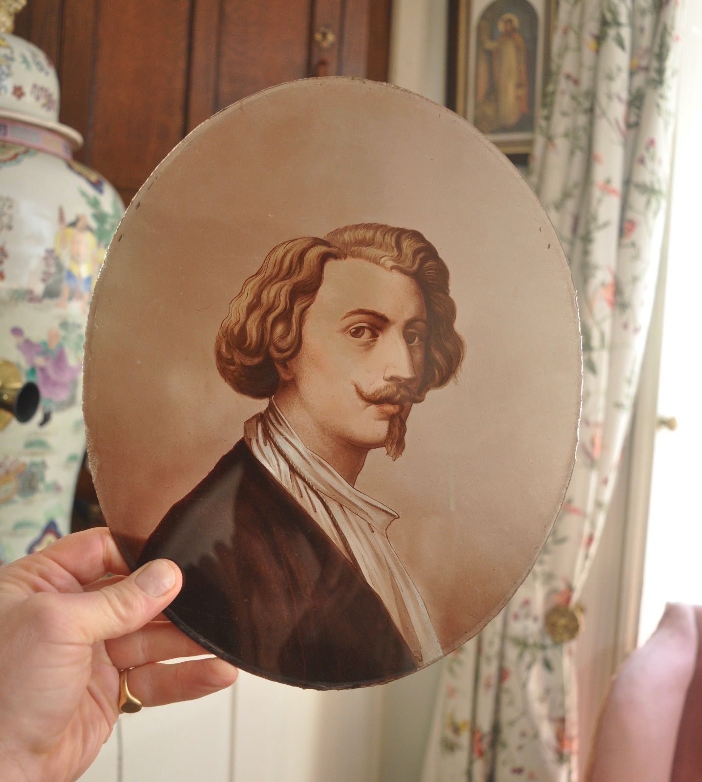 A Superb Antique C19th Reverse Glass Painted Portrait Of Sir Anthony Van Dyck photo furniture