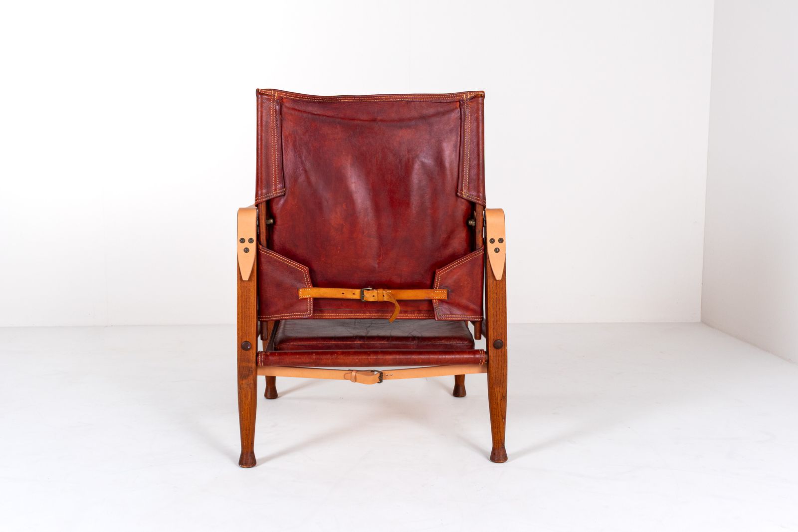 photo furniture Vintage Kaare Klint For Rud Rasmussen Kk47000 Safari Chair In Leather, Denmark