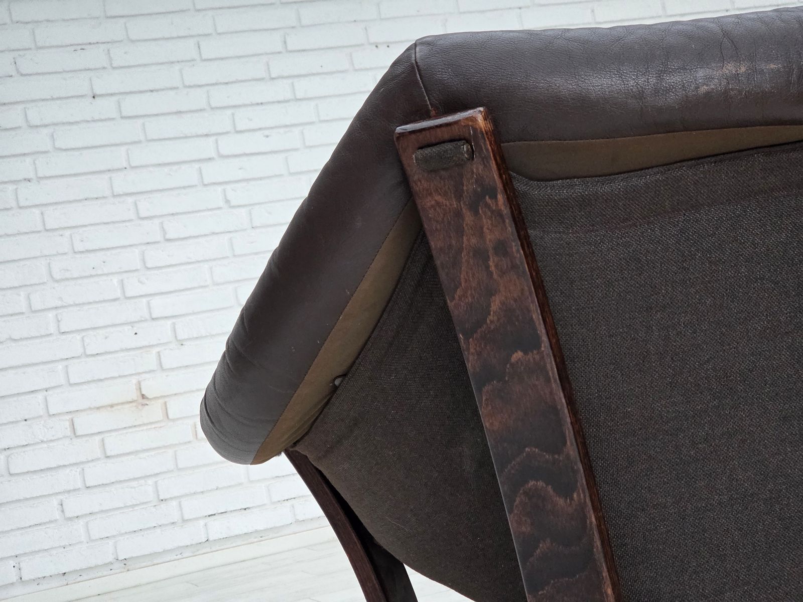 1970s, Scandinavian Lounge Chair, Furniture Leather, Oak Wood. photo vinterior