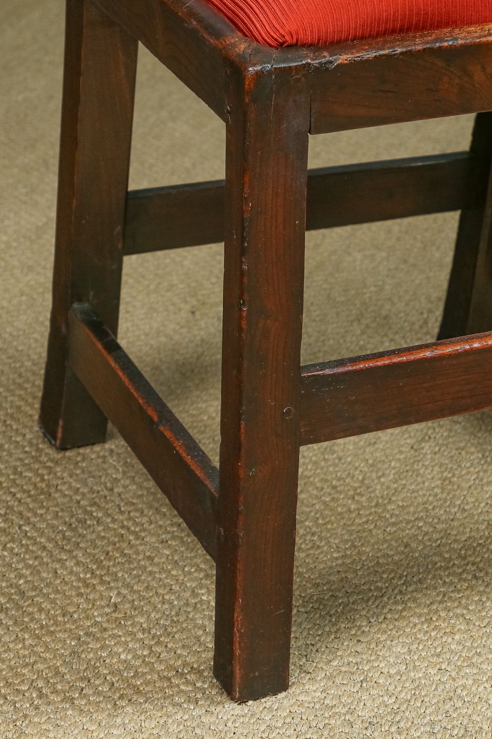 photo vintage English Pair / Two Georgian Chippendale Country Elm Office Desk Dining Chairs (Circa 1780)