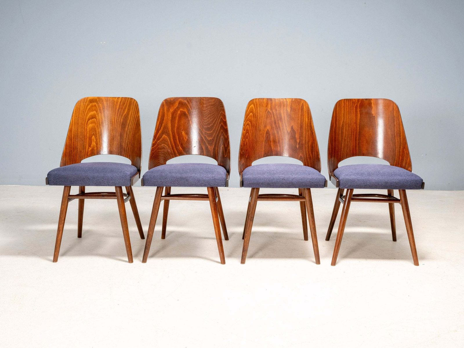 Set Of 4 Ton 514 Chairs, Oswald Haerdtl, Czechoslovakia, 1950s photo buy