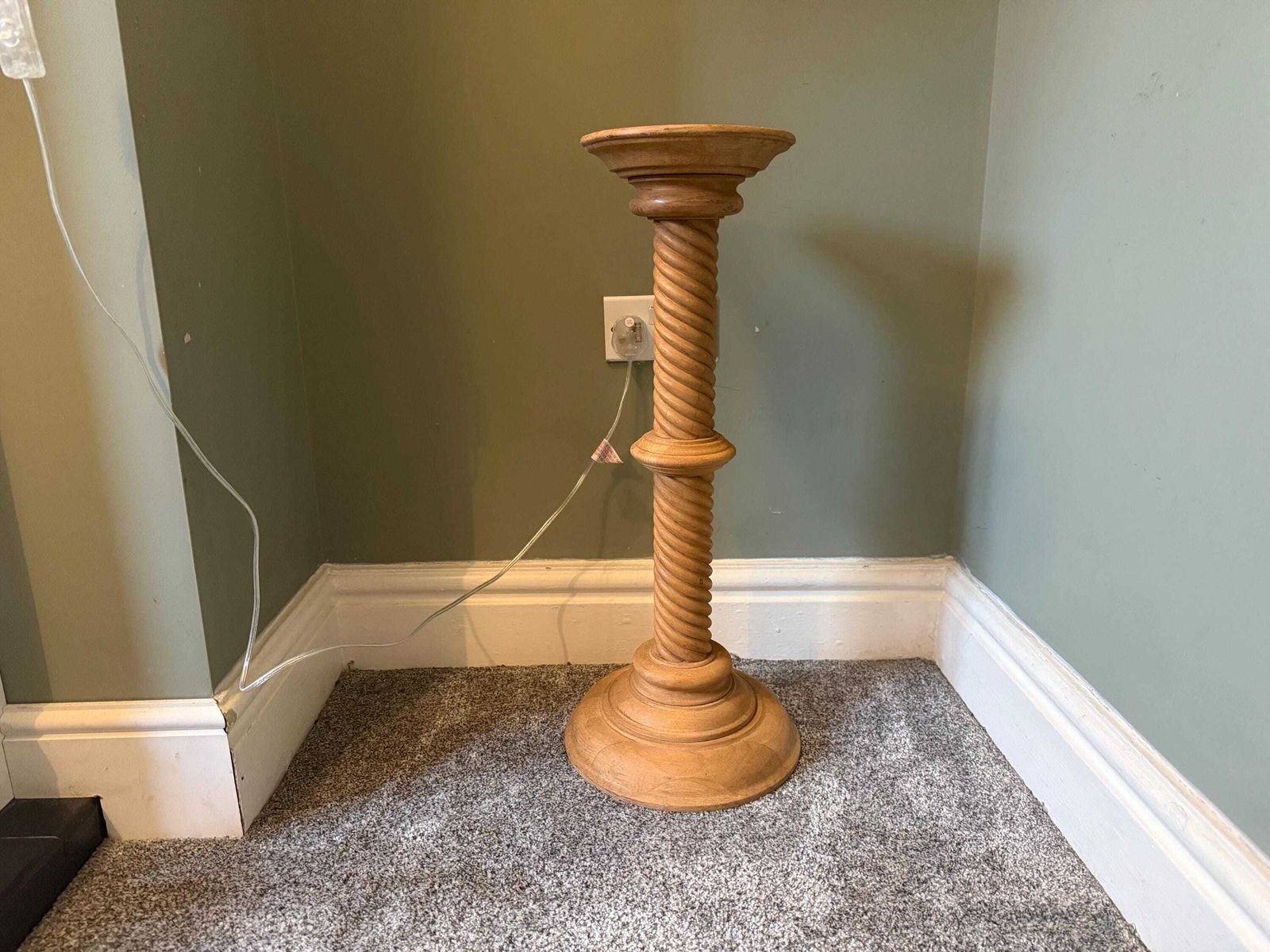 Home Decor Vintage Solid Wood Plant Stand / Pot Stand / Pedestal Table / Lamp Stand photo