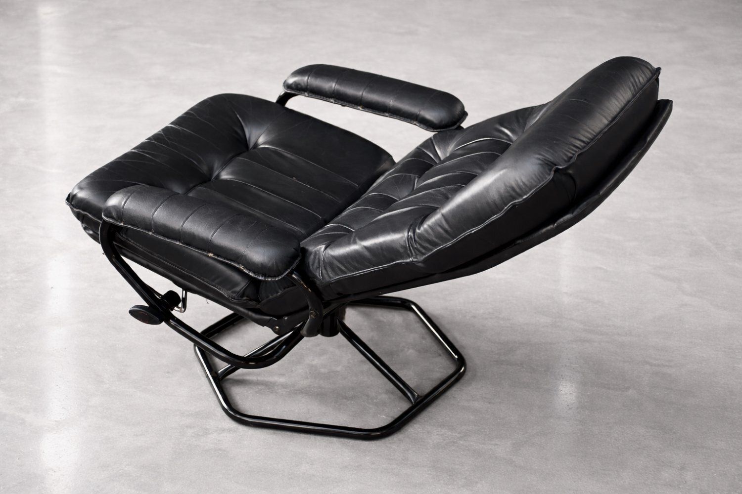 Set Of Mid Century Modern Danish Black Leather Swivel Chair & Ottoman From Unico, 1970s photo buy