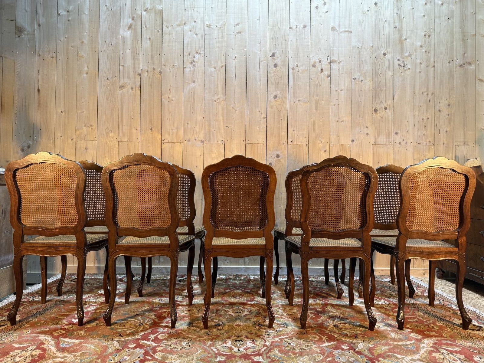 Suite De 10 Chaises De Style Louis XV En Noyer Et Cannage photo 1700.0