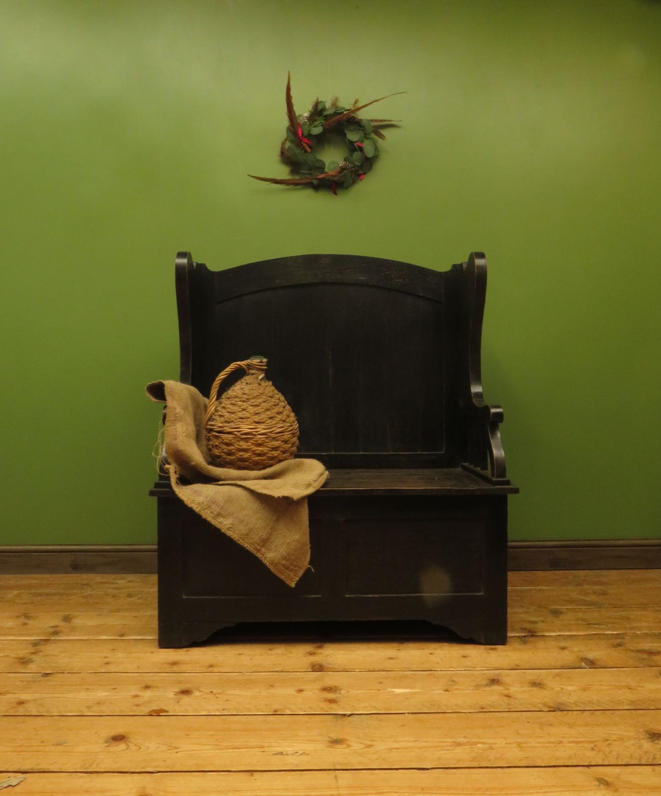 Arts And Crafts Oak Tavern Bench With Locker Seat
