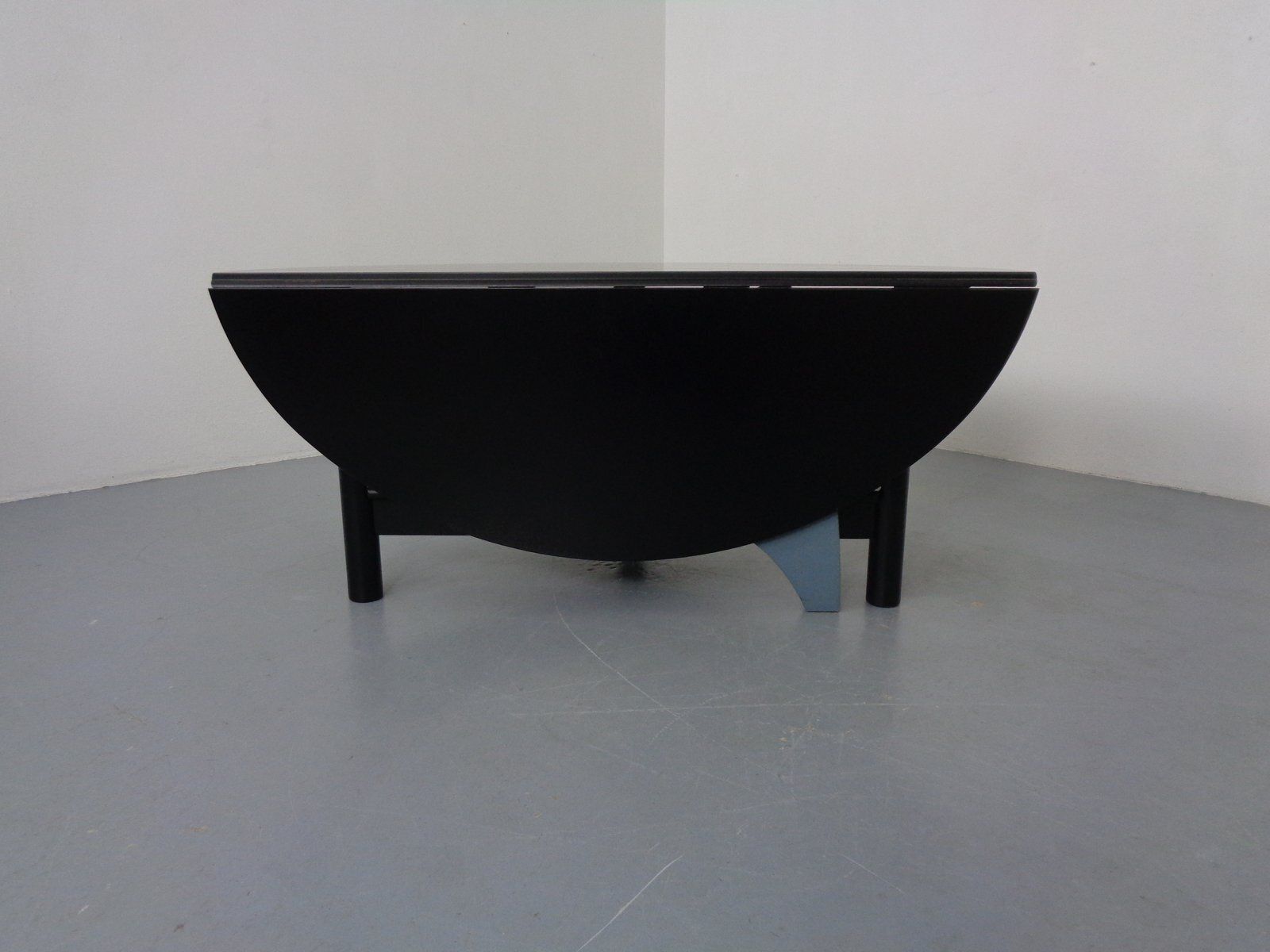 Adjustable Coffee Table By Vico Magistretti For Cassina, Italy, 1980s photo vinterior