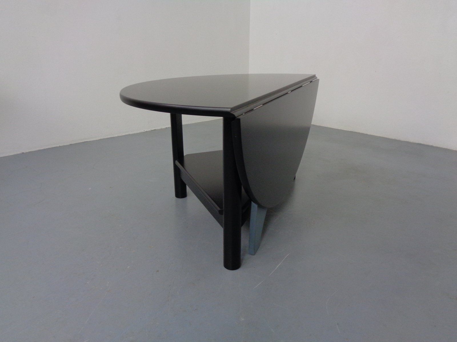 Furniture Adjustable Coffee Table By Vico Magistretti For Cassina, Italy, 1980s photo