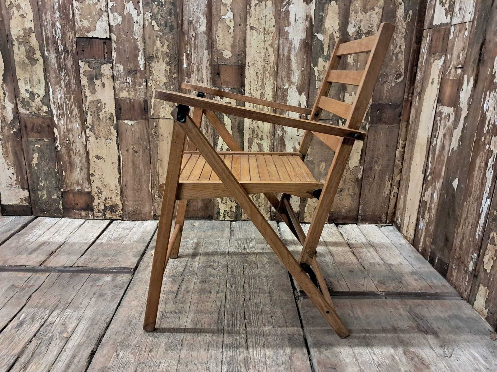 photo furniture Wooden Folding Chair