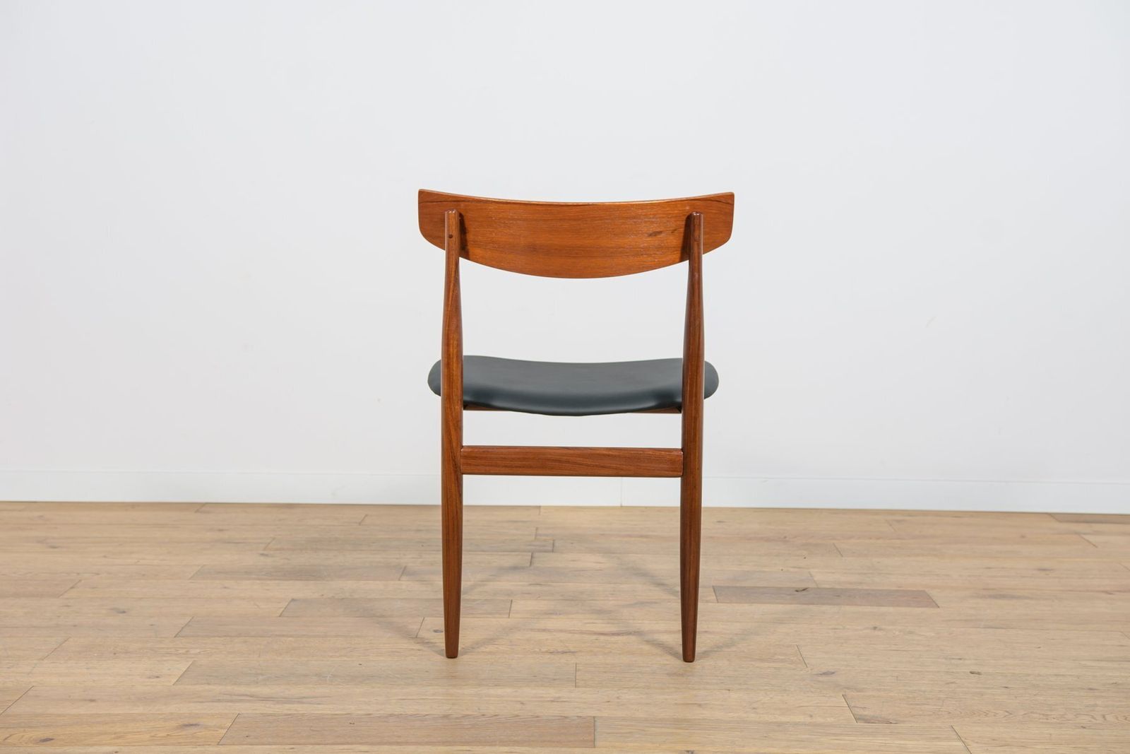 photo vinterior Mid Century Dining Chairs In Teak By Ib Kofod Larsen For G Plan, Great Britain, 1960s, Set Of 4