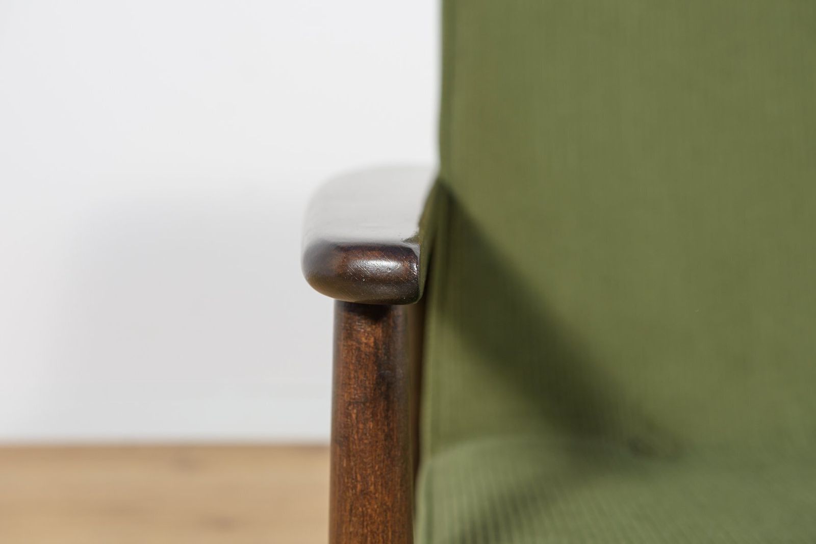 775.0 Model 300 192 Armchair By Juliusz Kedziorek For Goscinska Furniture Factory, Poland, 1970s photo