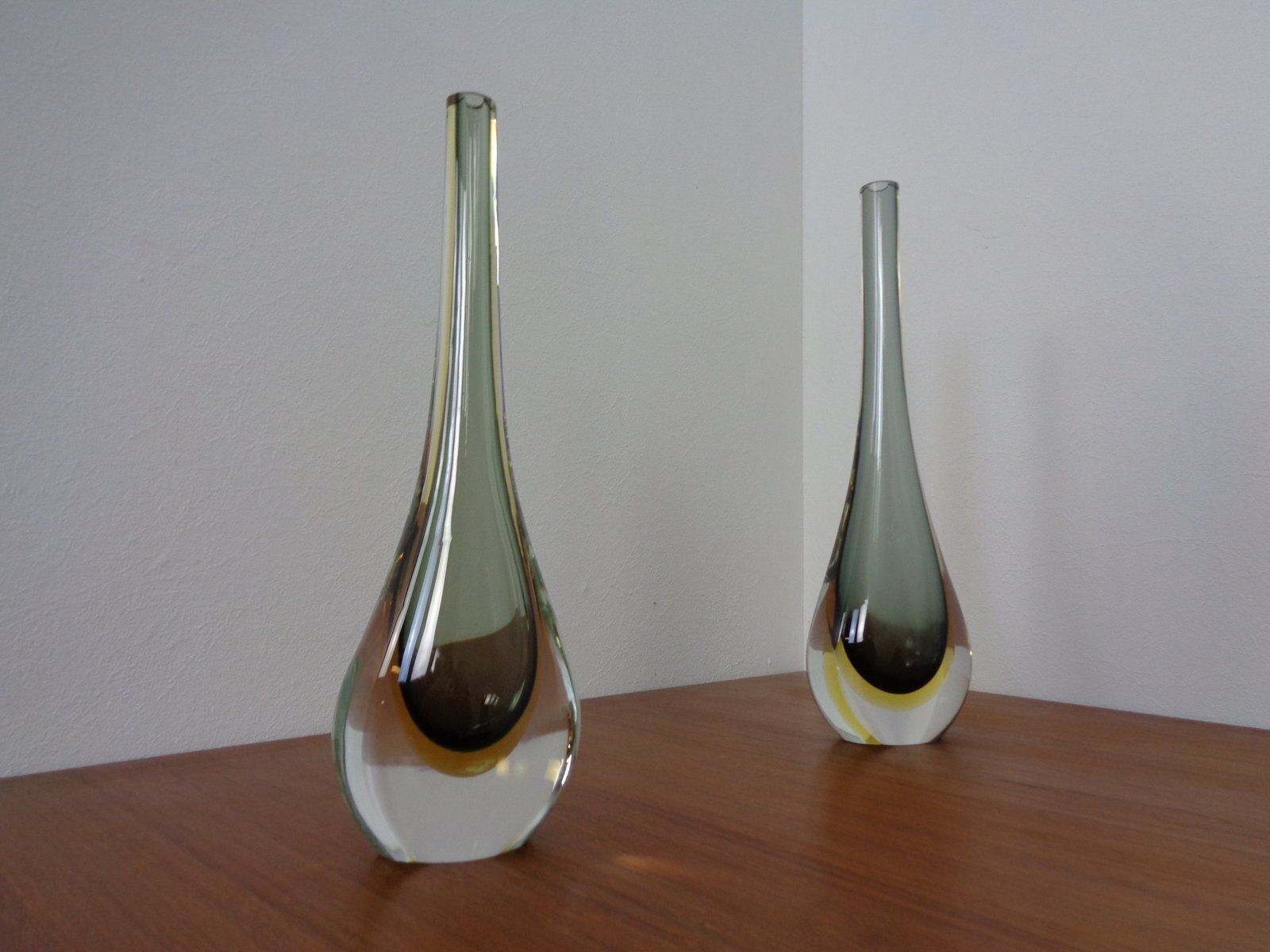 Murano Formia Glass Vases By Giuliani Mian For Fornace Mian, 1980s, Set Of 2 photo for sale
