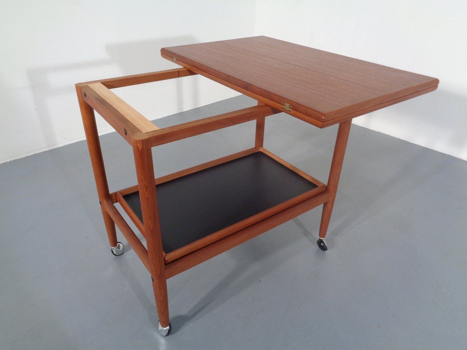 photo furniture Teak Flip Flop Expandable Cart With Removable Tray By Grete Jalk For Poul Jeppesens Møbelfabrik, Denmark, 1960s