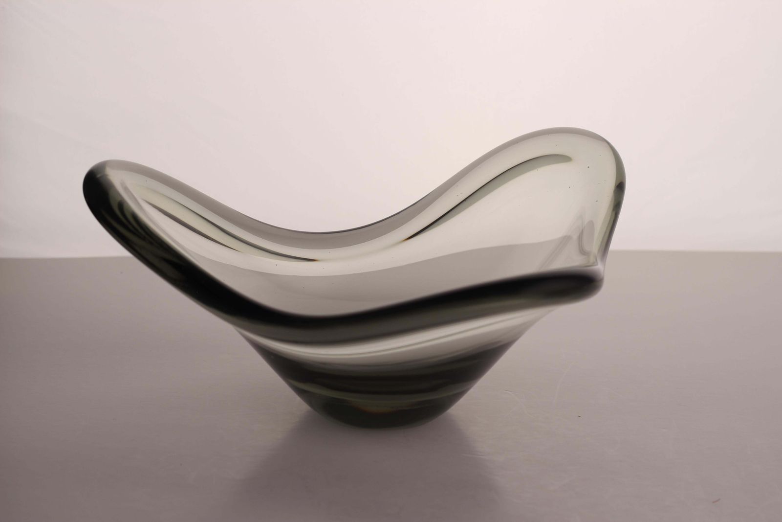 Scandinavian Modern Smoke Grey Glass Bowl, Per Lütken “Fionia” For Holmegaard photo vintage