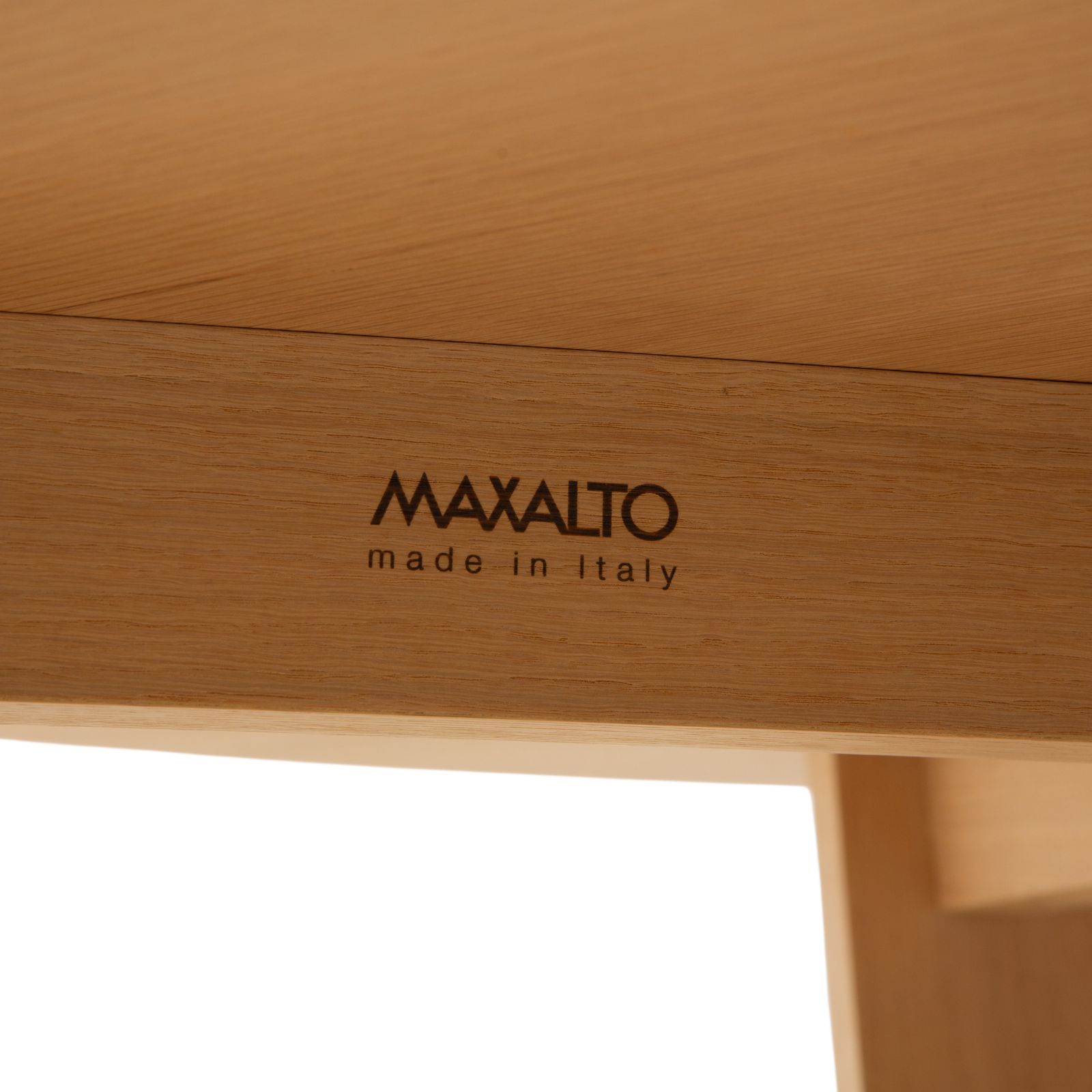 Table à manger B&B Italia Xilos Maxalto en bois brun, par Antonio Citterio photo buy