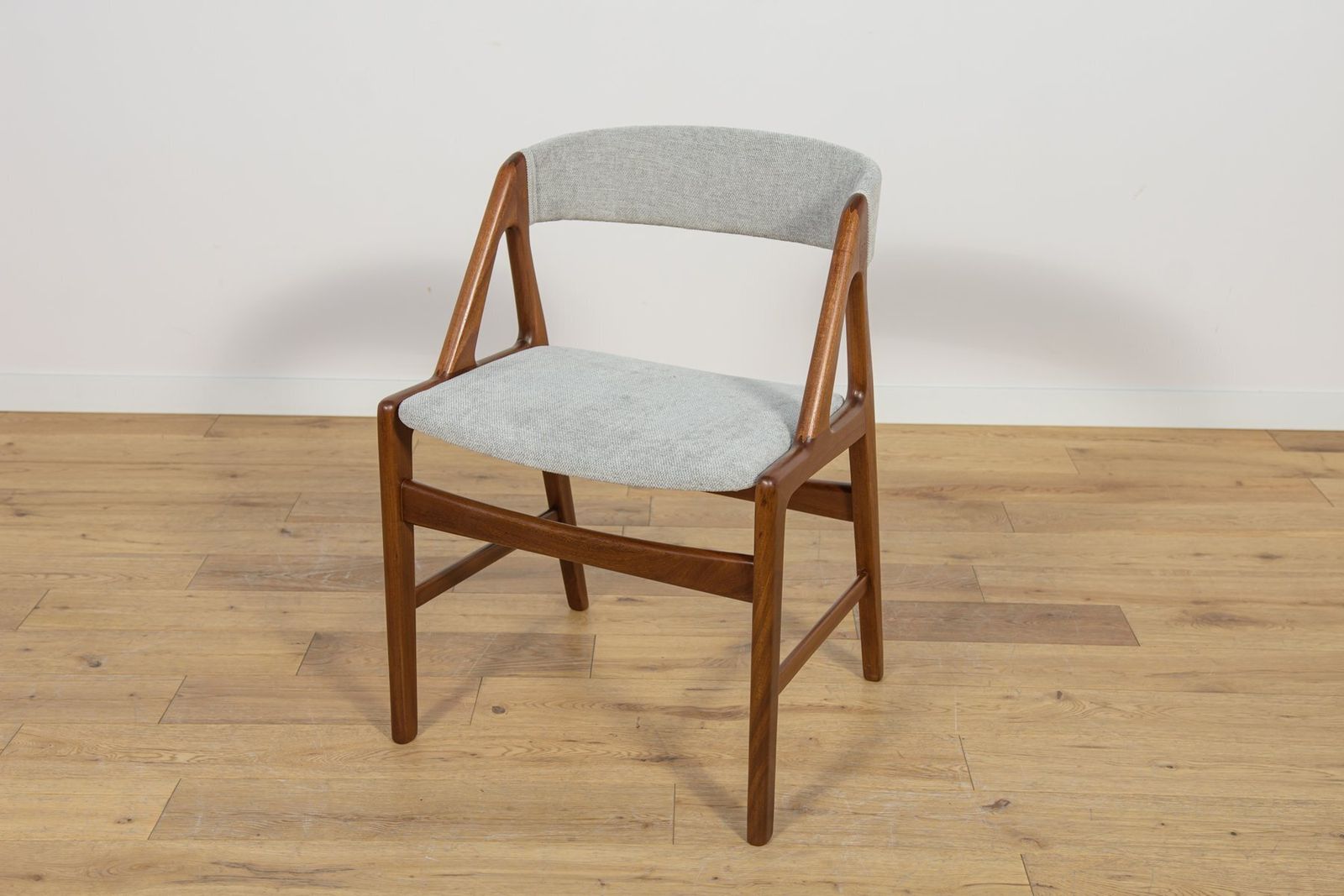 Mid Century Teak Dining Chairs, Denmark 1960s, Set Of 4 photo vinterior