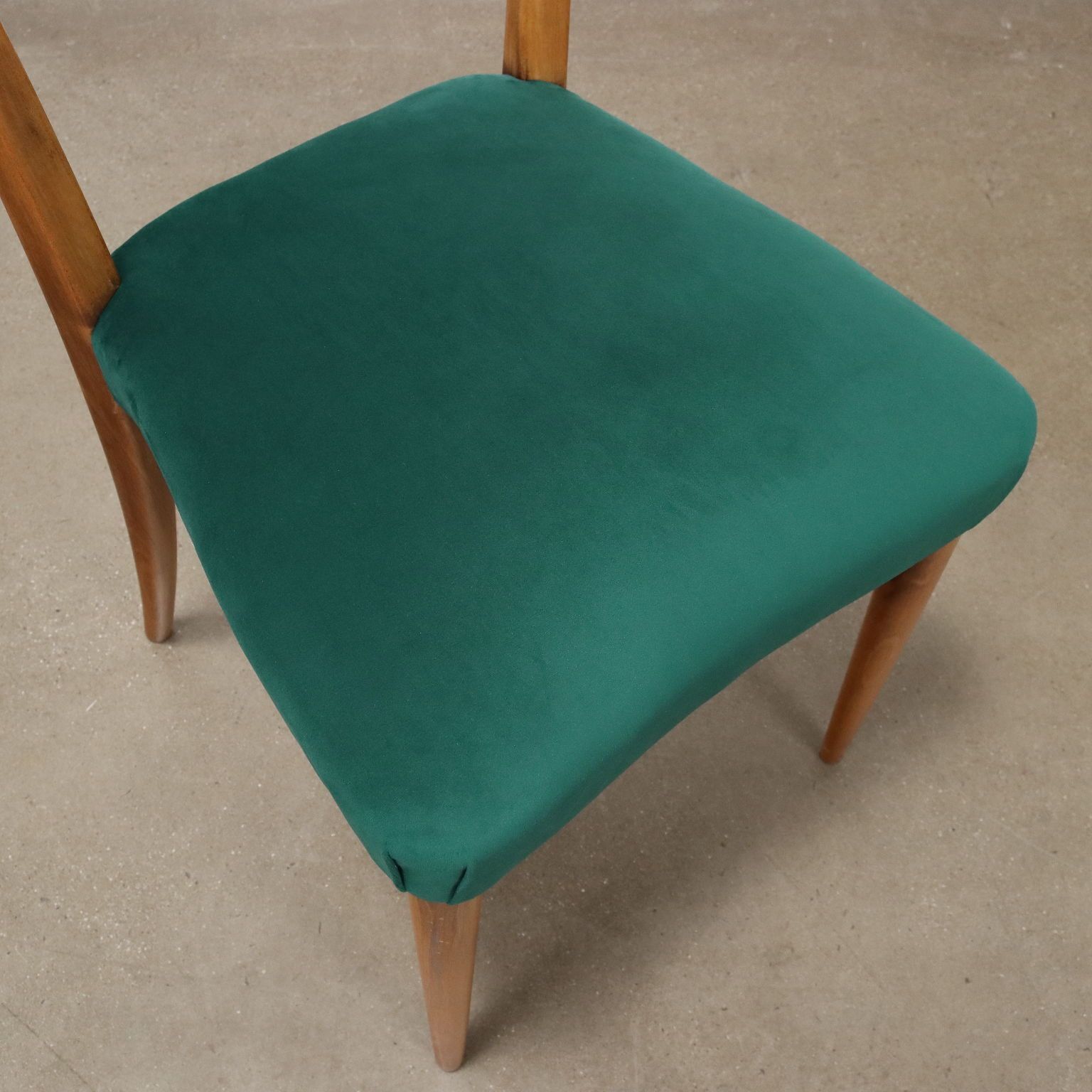 photo furniture Vintage Living Room Chairs Beech Fabric Italy 1950s