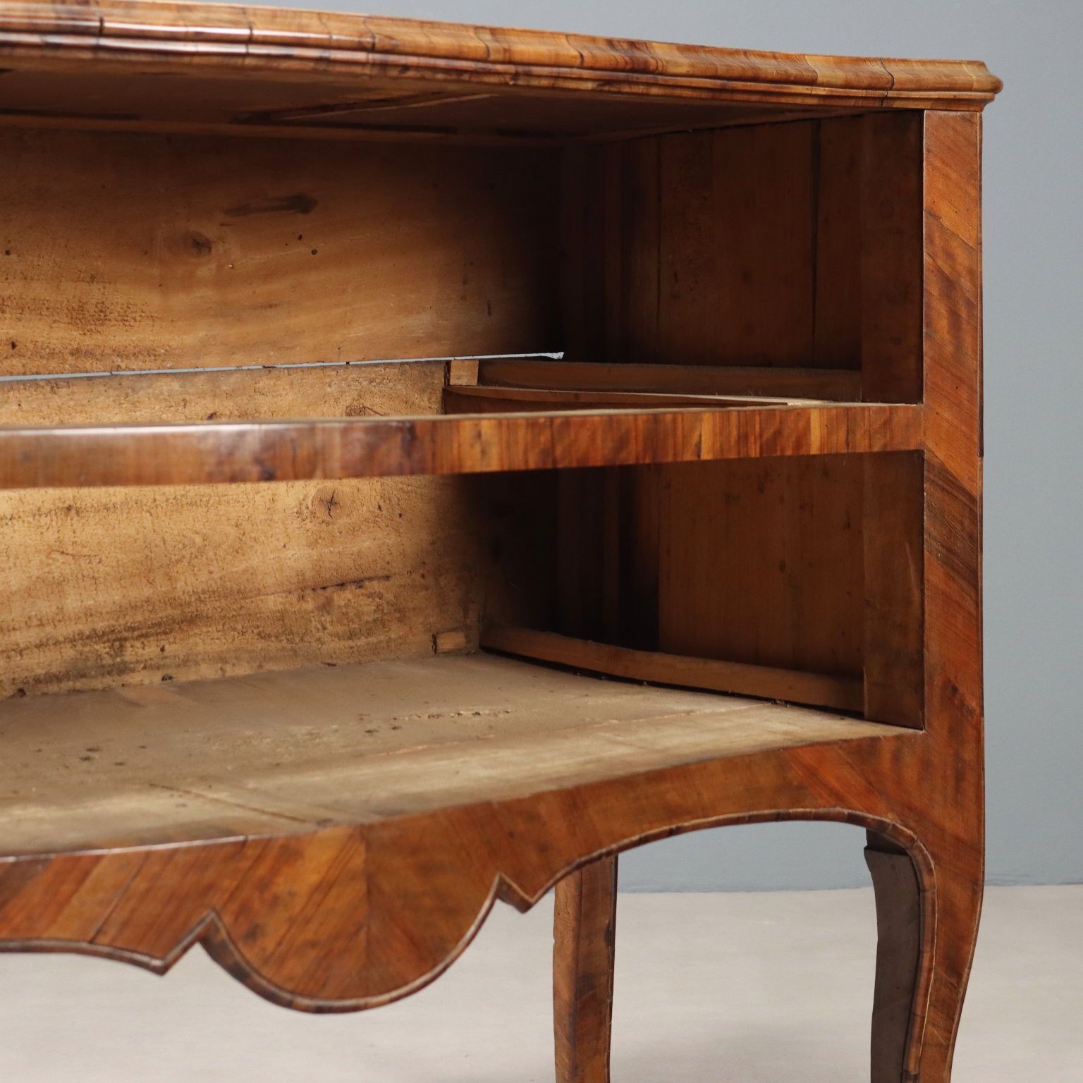 photo furniture Chest Of Drawers Baroque Walnut Italy XVIII Century