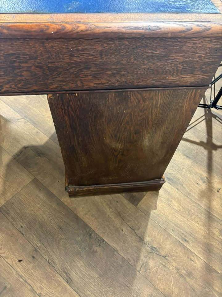 Victorian Oak Twin Pedestal Kneehole Desk photo furniture