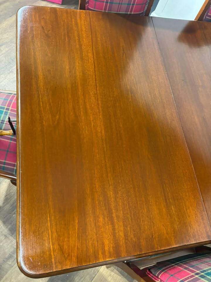 photo furniture Edwardian Mahogany Wind Out Table Dining Suite