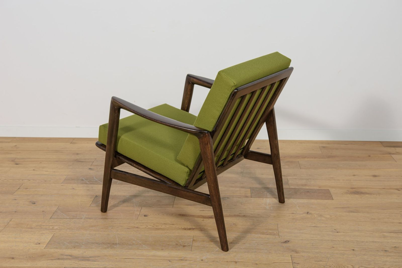 Model 300 139 Armchair From Swarzędz Furniture Factory, 1960s photo vintage
