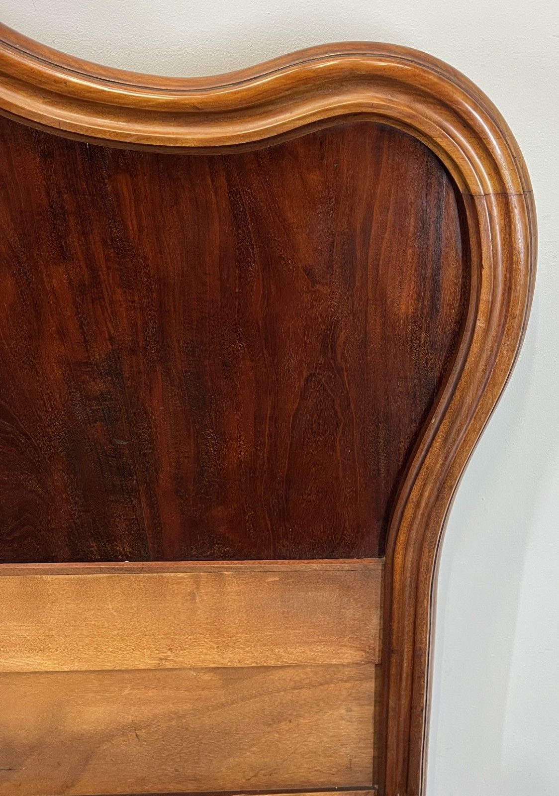 349.0 Bed Antique French Style Mahogany Double Bed Frame Carved Headboard Lot 4733 photo