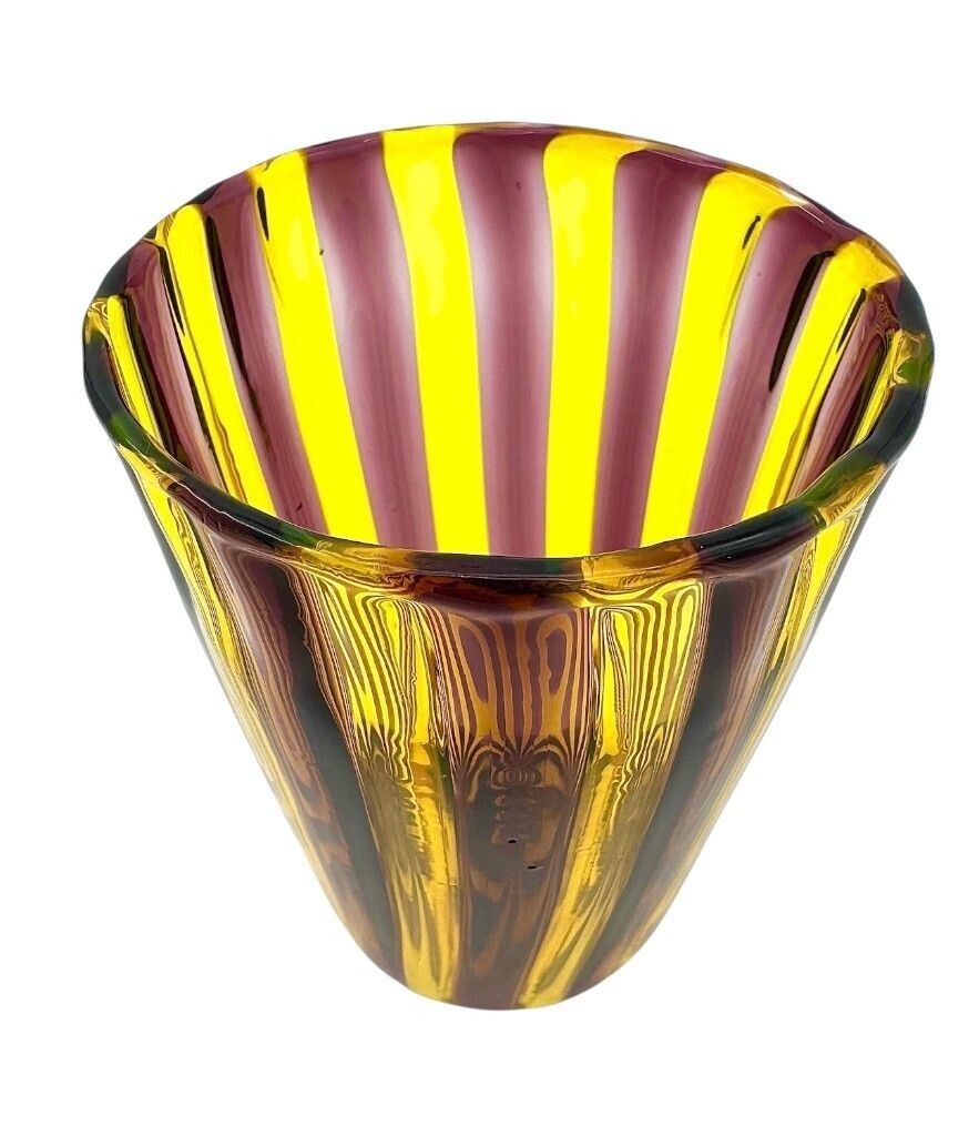 Home Decor A Set Of Six Wonderful Italian Handblown Murano Glass Tumblers With Brown And White Stripes photo