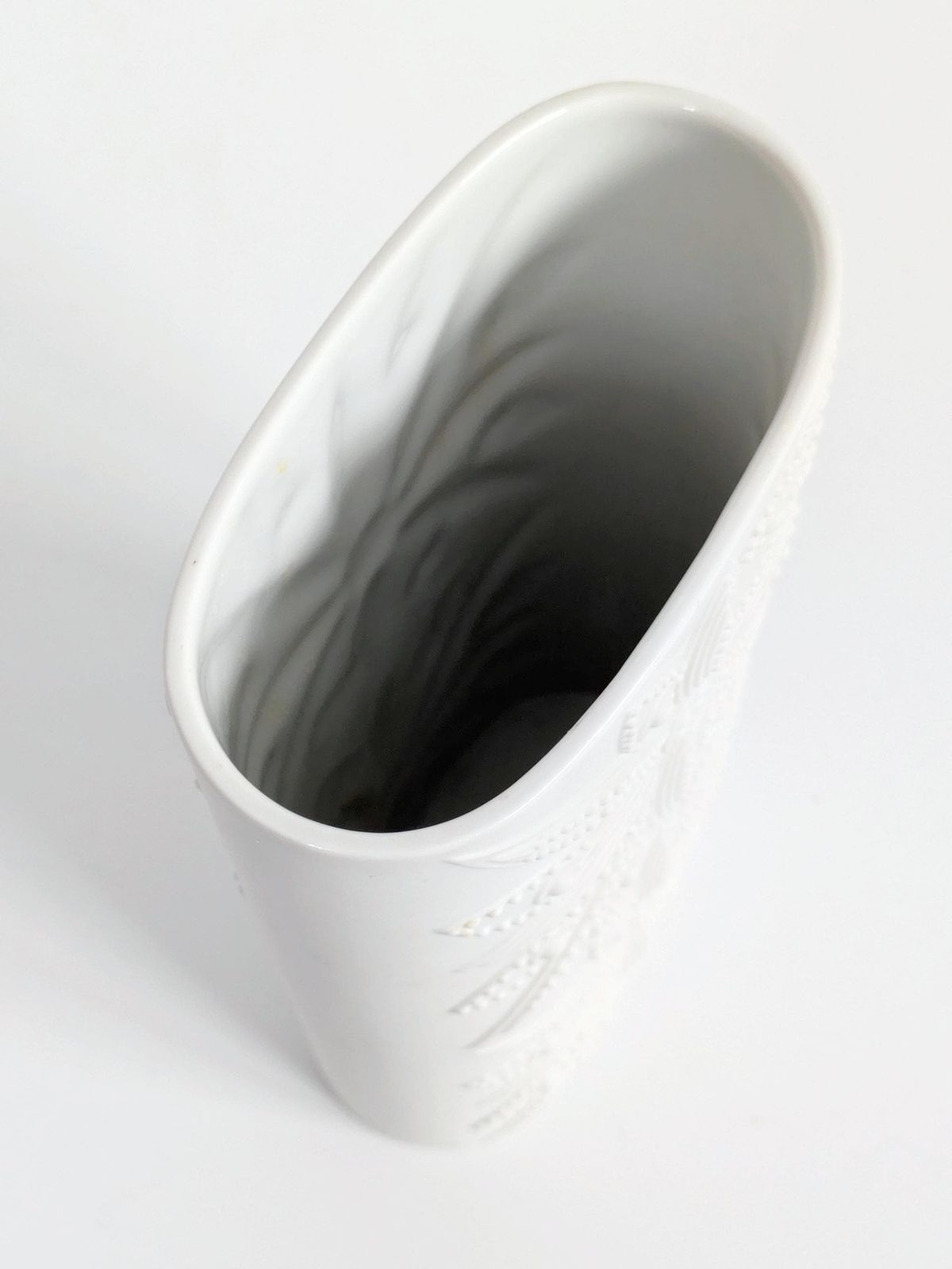 photo furniture Architectural Biscuit Porcelain Vase: Nanny Still For Heinrich, Germany, 1970s