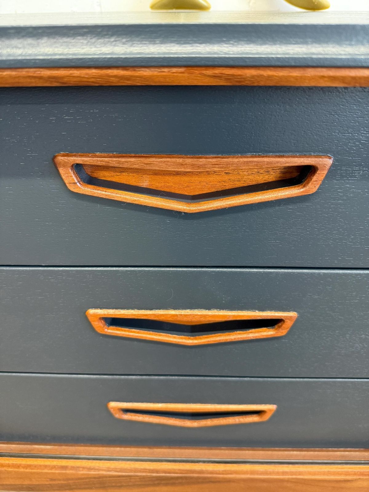 Mid Century Sideboard By Elliotts Of Newbury– Painted In Farrow & Ball Railings photo vintage