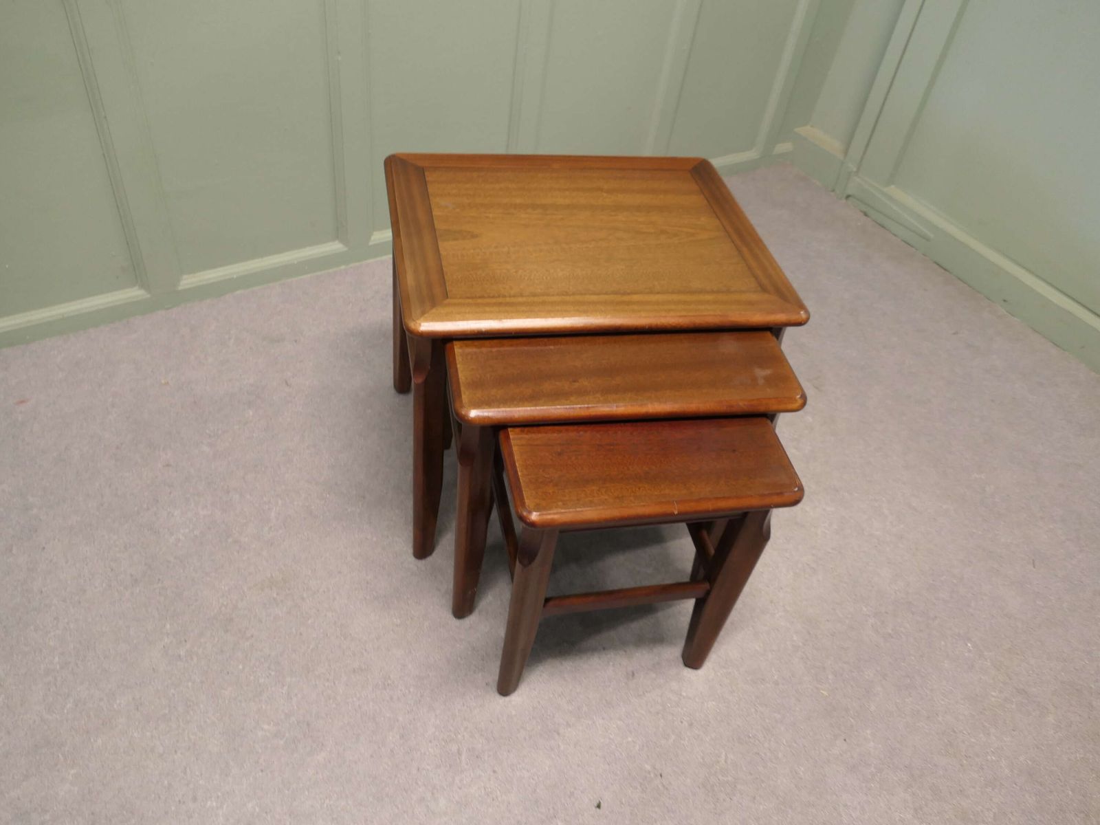 Good Sturdy Nest Of Tables, Traditional photo vinterior
