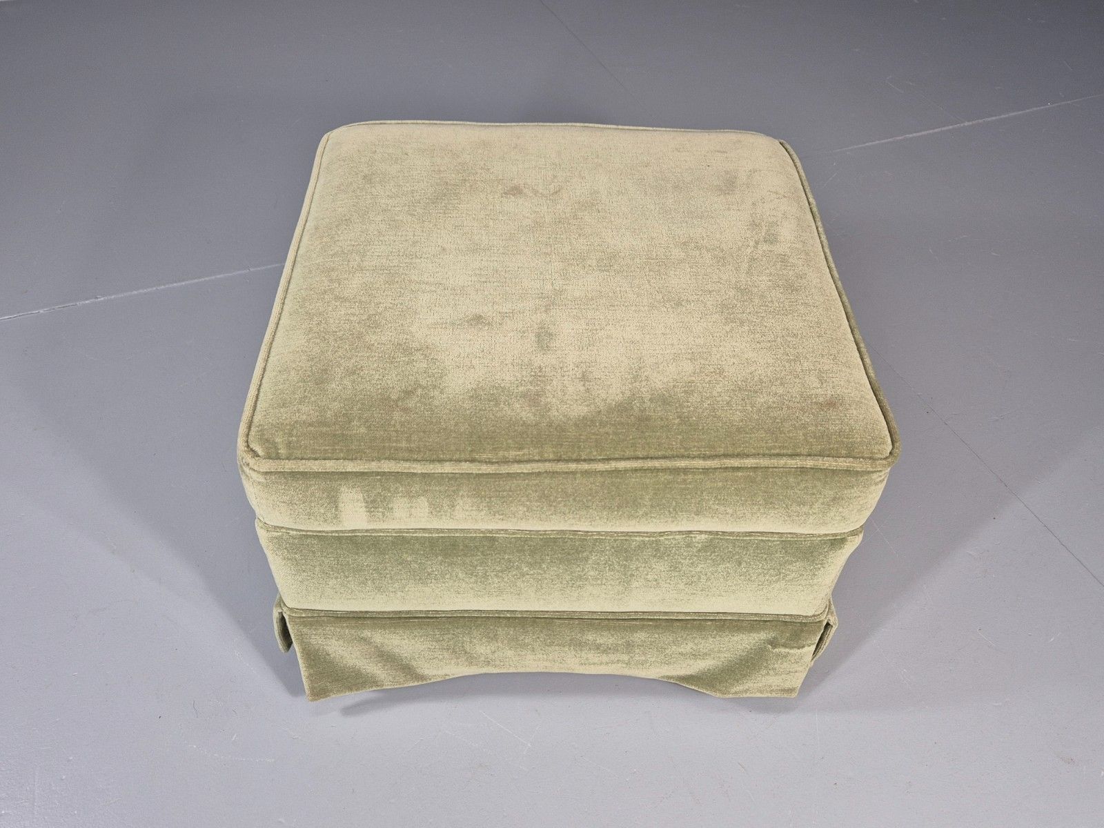 Vintage 1970s Footstool Pouffe Green Velour Retro Eb11483 Mfoo photo Furniture