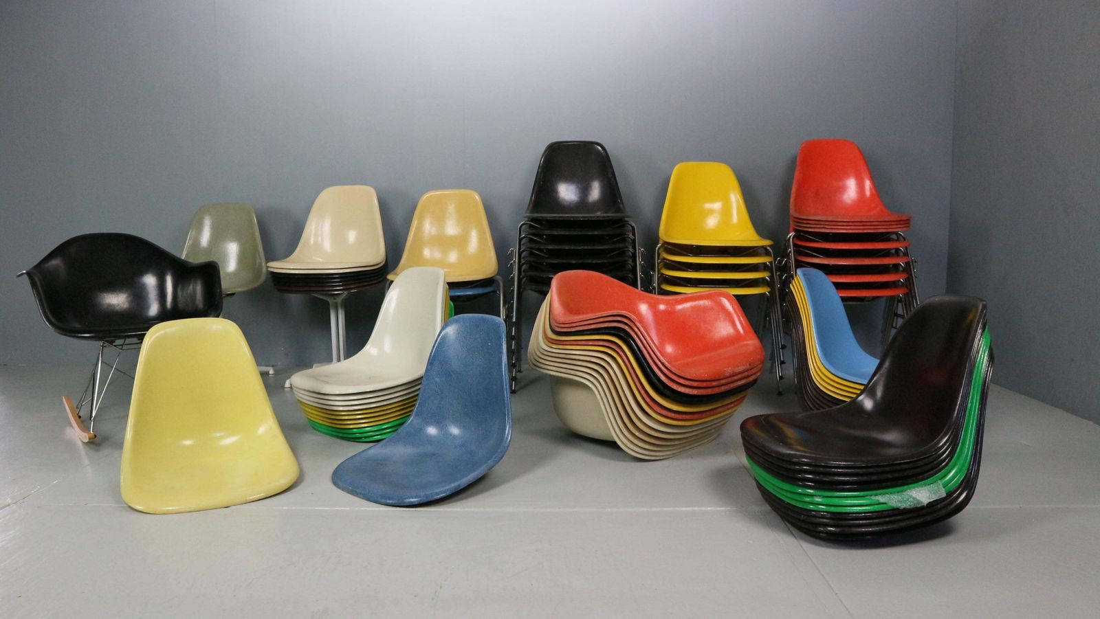 Charles & Ray Eames Set Of 4 Off Black"La Fonda" Chairs For Herman Miller, 1960 photo for sale