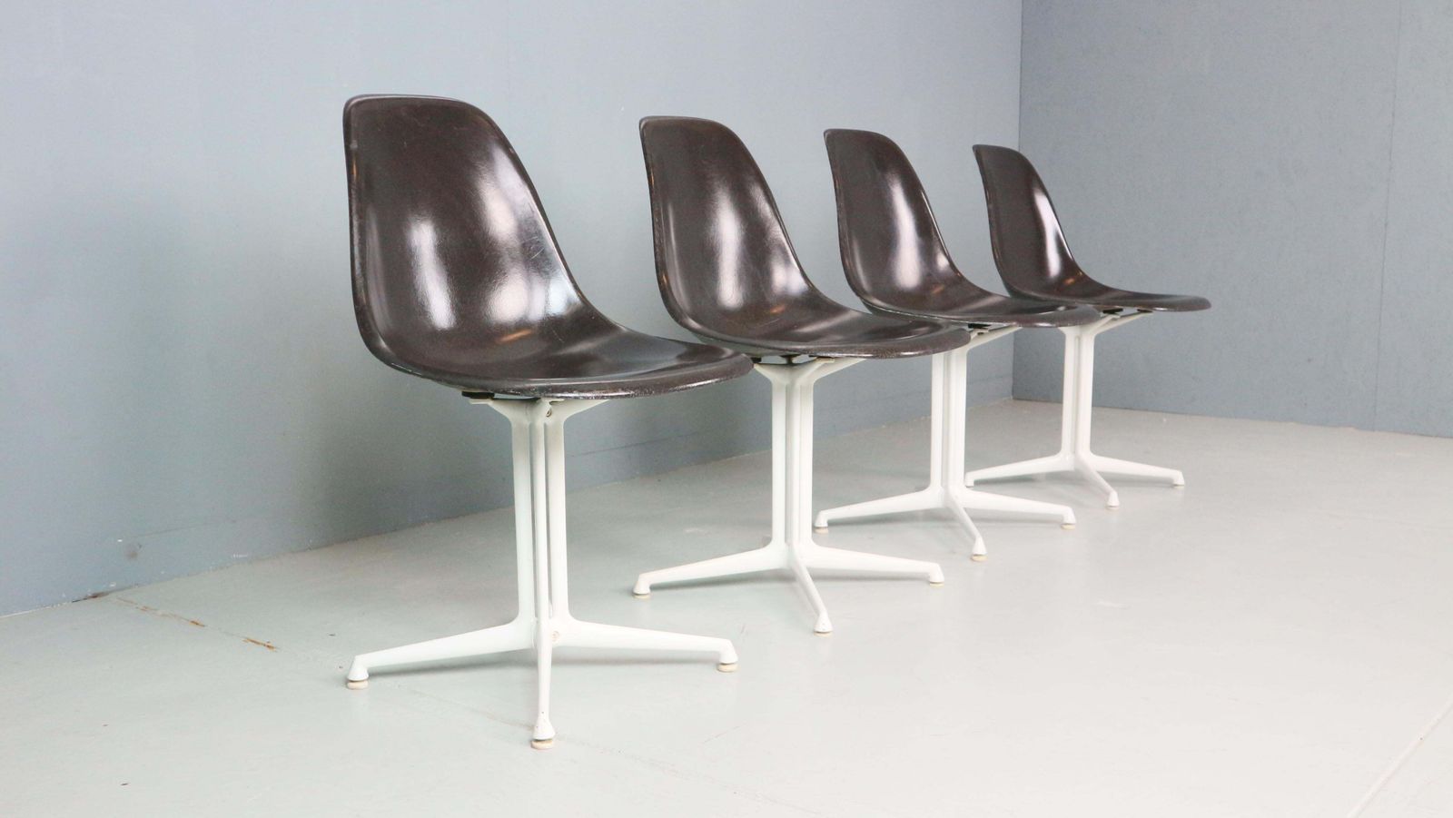 Charles & Ray Eames Set Of 4 Off Black"La Fonda" Chairs For Herman Miller, 1960 photo 3056.0