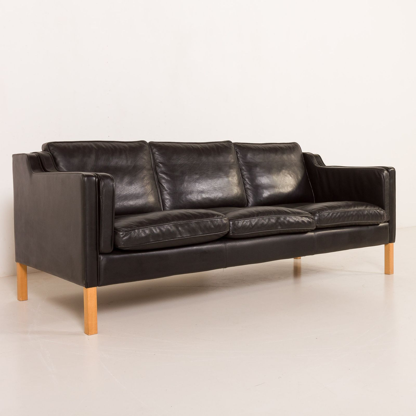 photo vintage Stouby Black Leather Sofa, Denmark 1970s