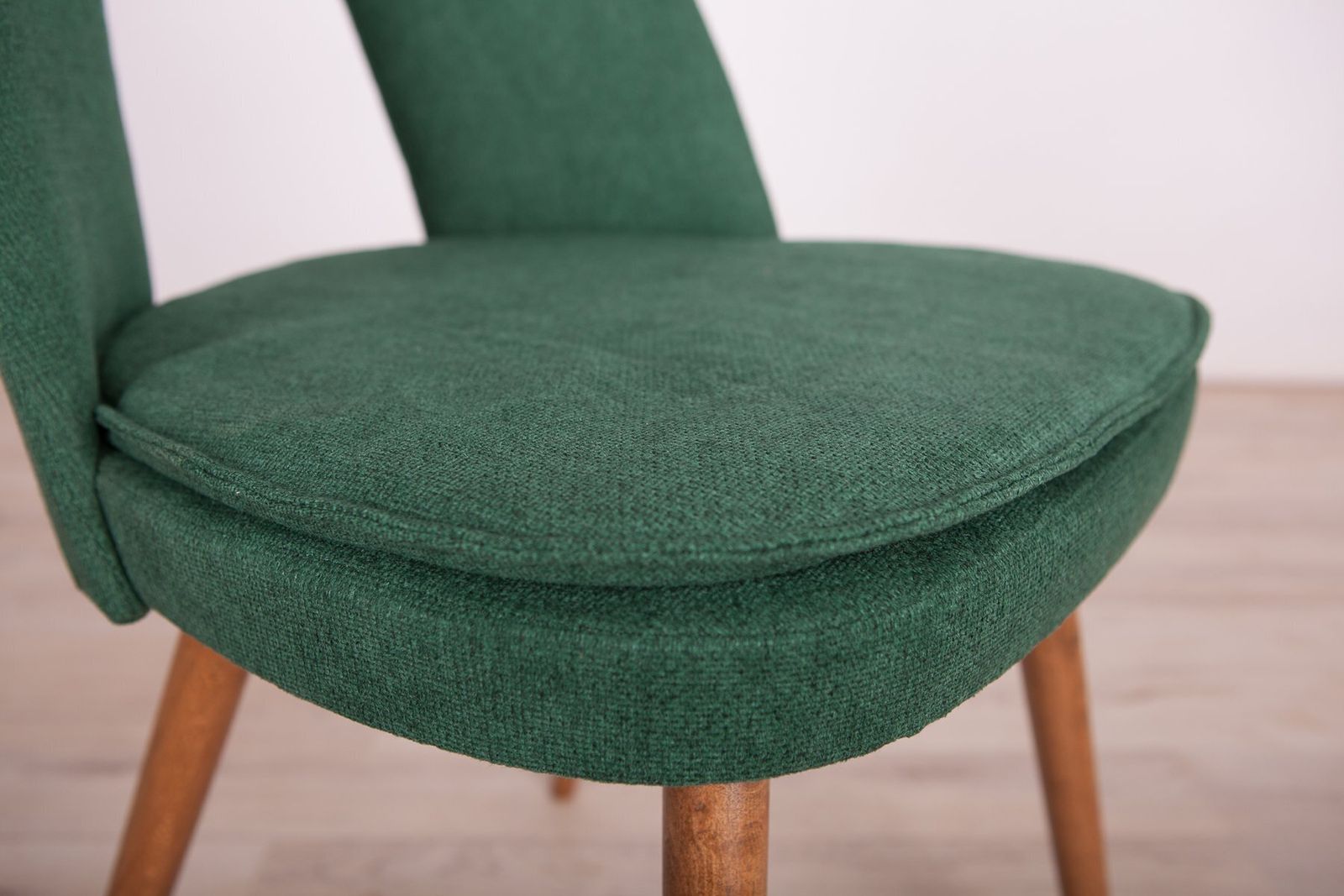 photo vintage Dining Chairs By Antonín šuman For Tatra, 1960s, Set Of 4