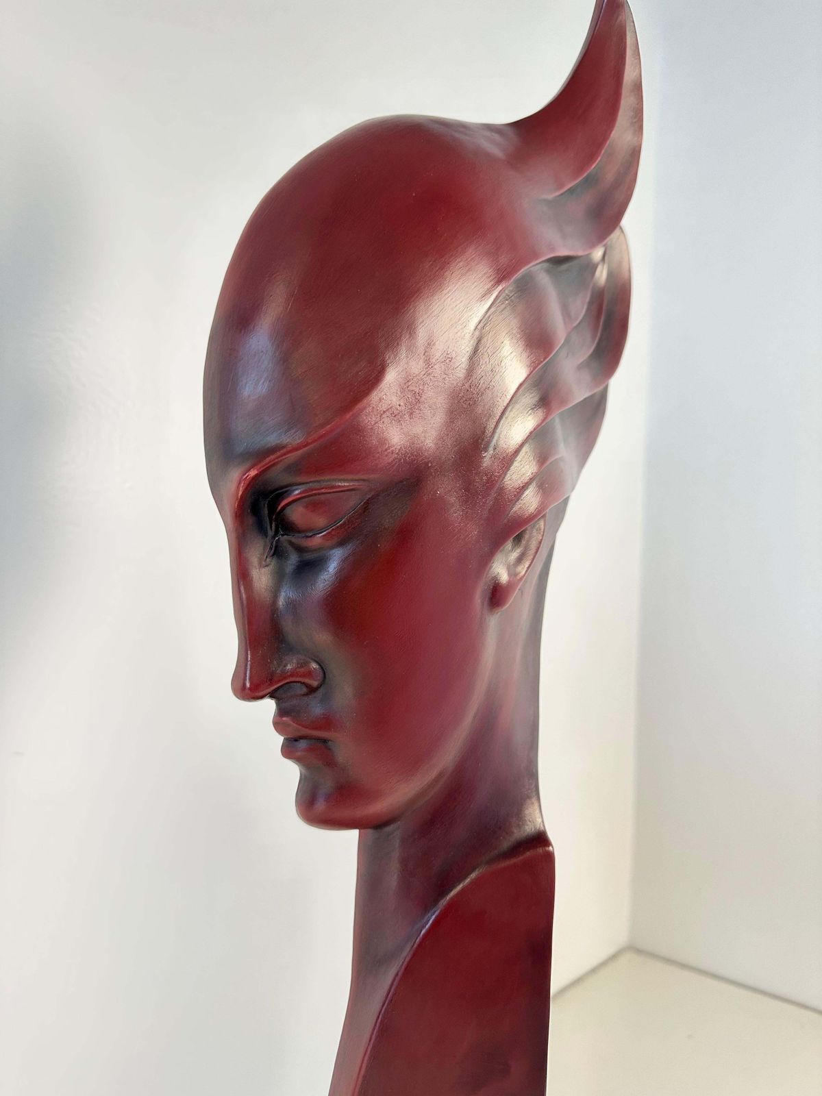 G. Cacciapuoti Art Deco Red Porcelain Stoneware And Wood Woman Profile, 1930s photo 3016.0