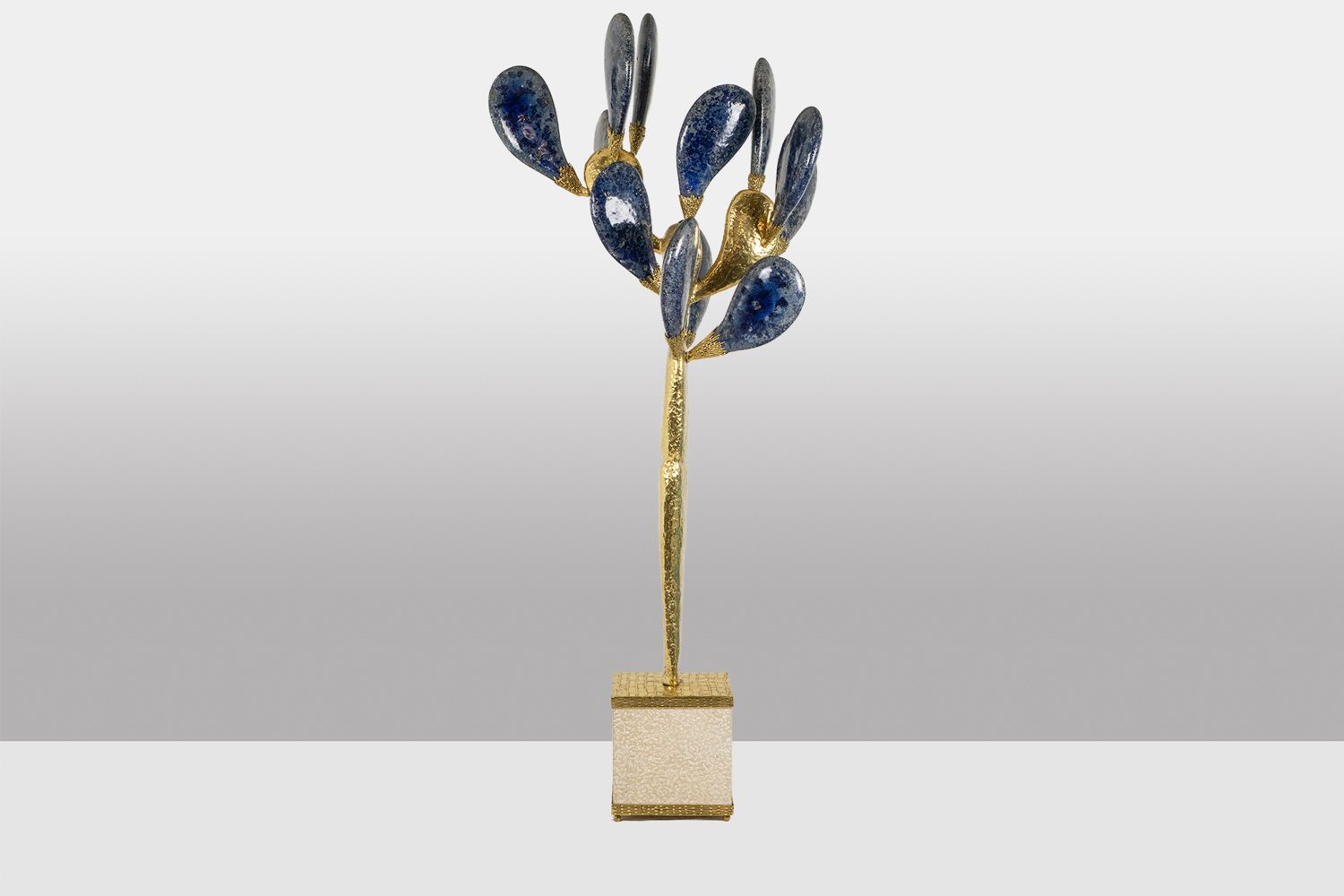 Jacques Duval Brasseur, Large Cactus Sculpture In Gilded Brass. 1992 photo furniture