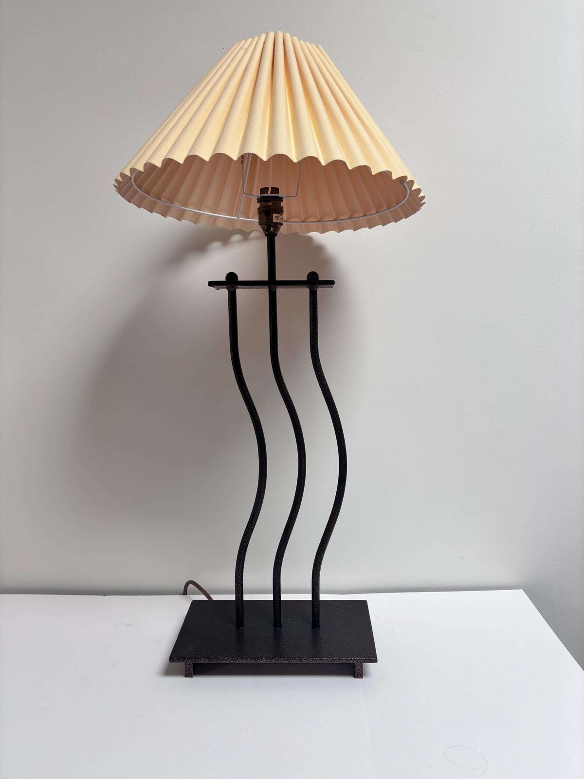 Vintage Postmodern Wave Table Lamp | Sculptural Wrought Iron Wiggle Lamp | Memphis Style Hammered Metal Lighting photo vintage