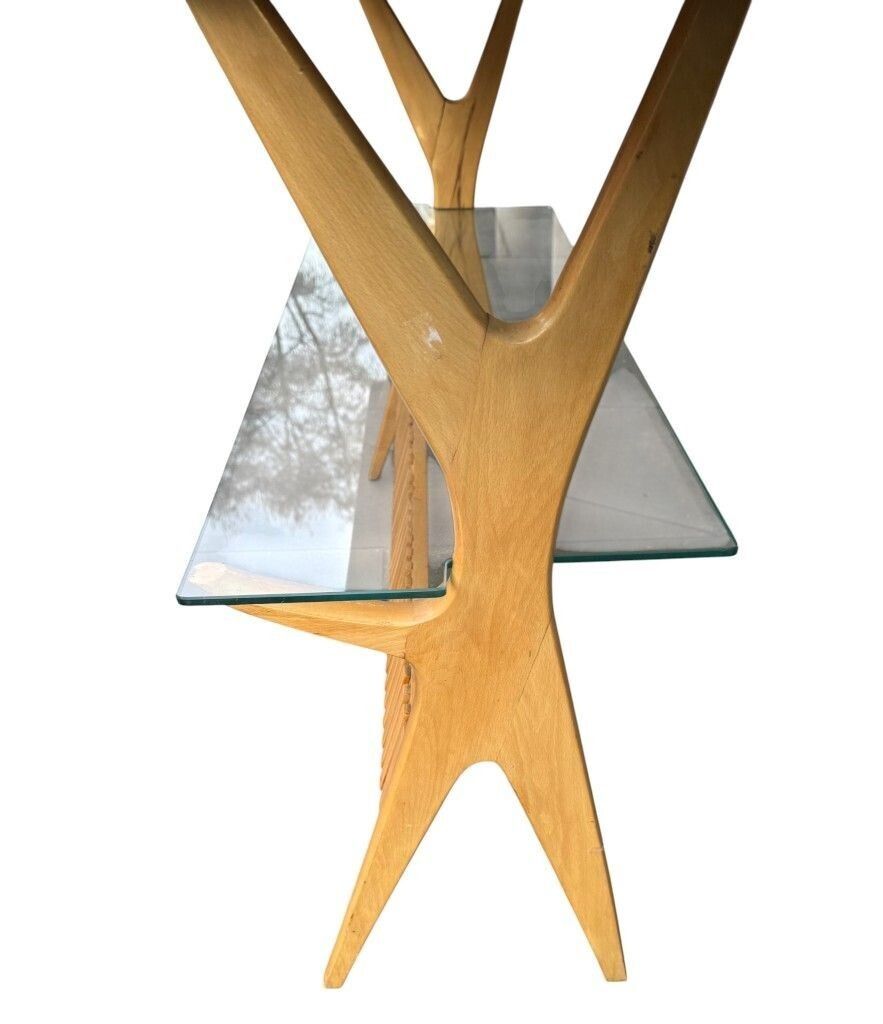 photo vinterior A Lovely Italian 1950s Beechwood And Ribbed Glass Console By Ico Parisi
