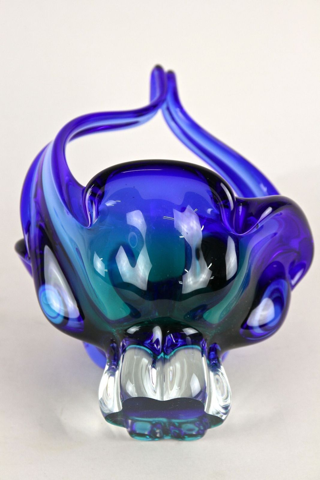 photo vintage Blue Murano Glass Basket With Curved Handles, Mid Century It Ca. 1960