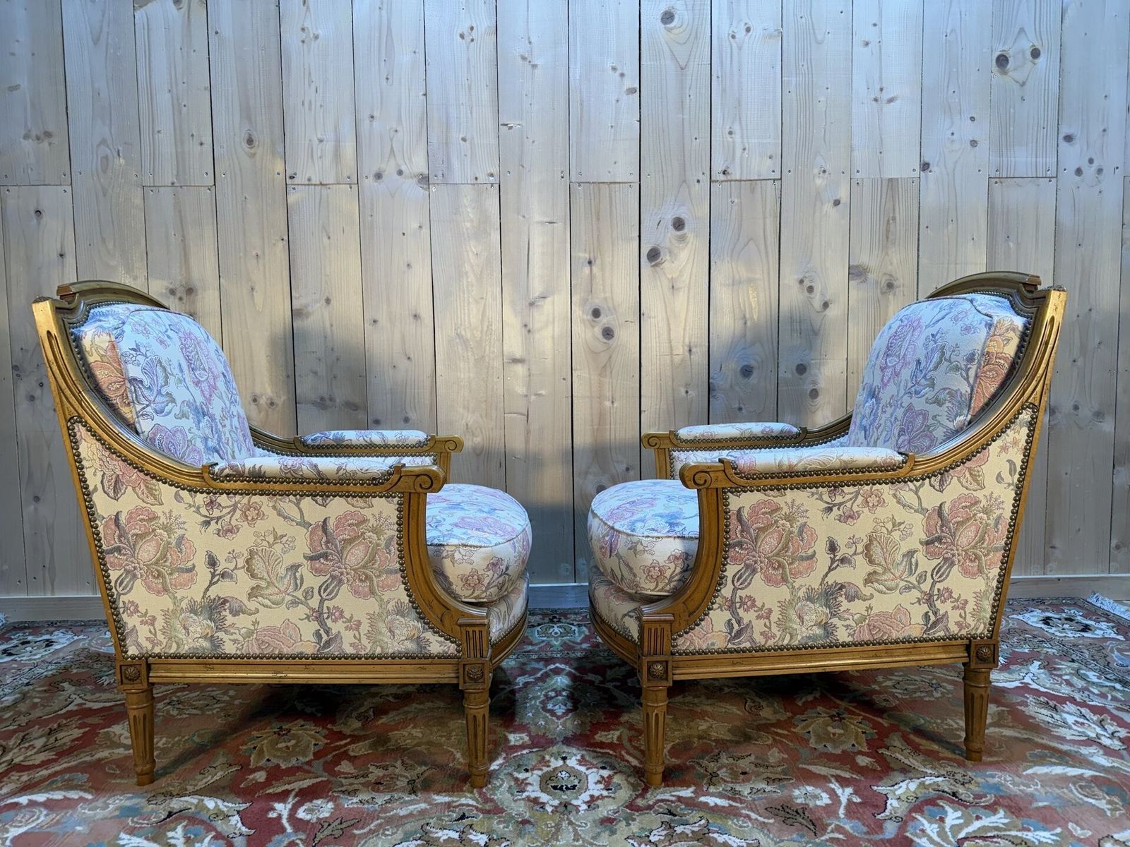 Paire De Fauteuils / Bergères Et Repose Pied De Style Louis XVI photo vintage
