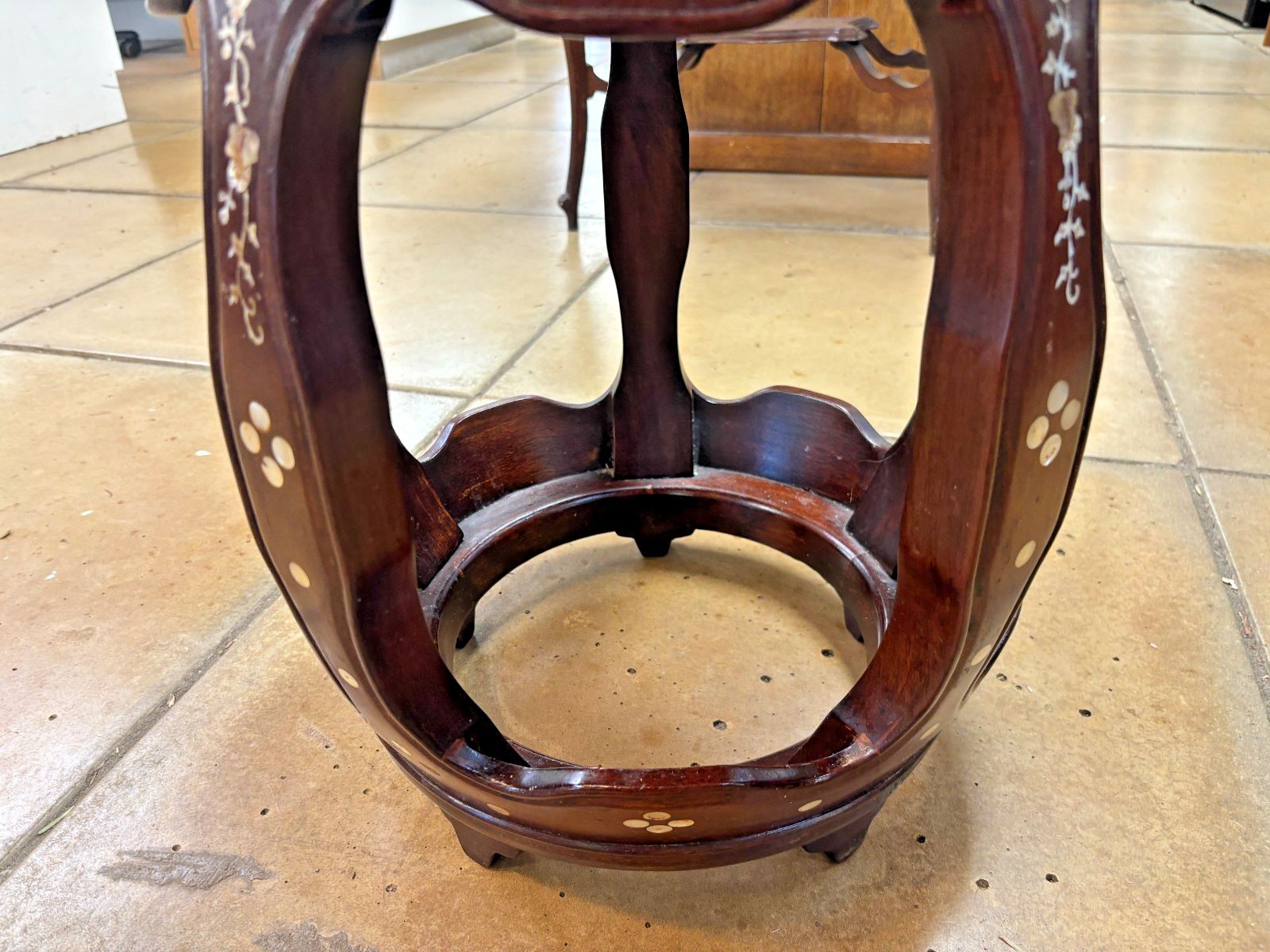photo vinterior Antique Chinese Rosewood & Mother Of Pearl Drum Stool