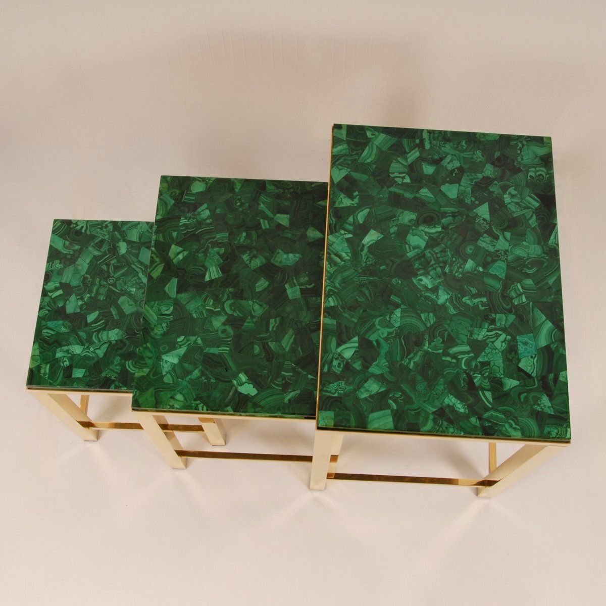 photo vinterior Mid Century Modern Nesting Tables In Malachite And Gold Gilt Brass, 1970s, Set Of 3