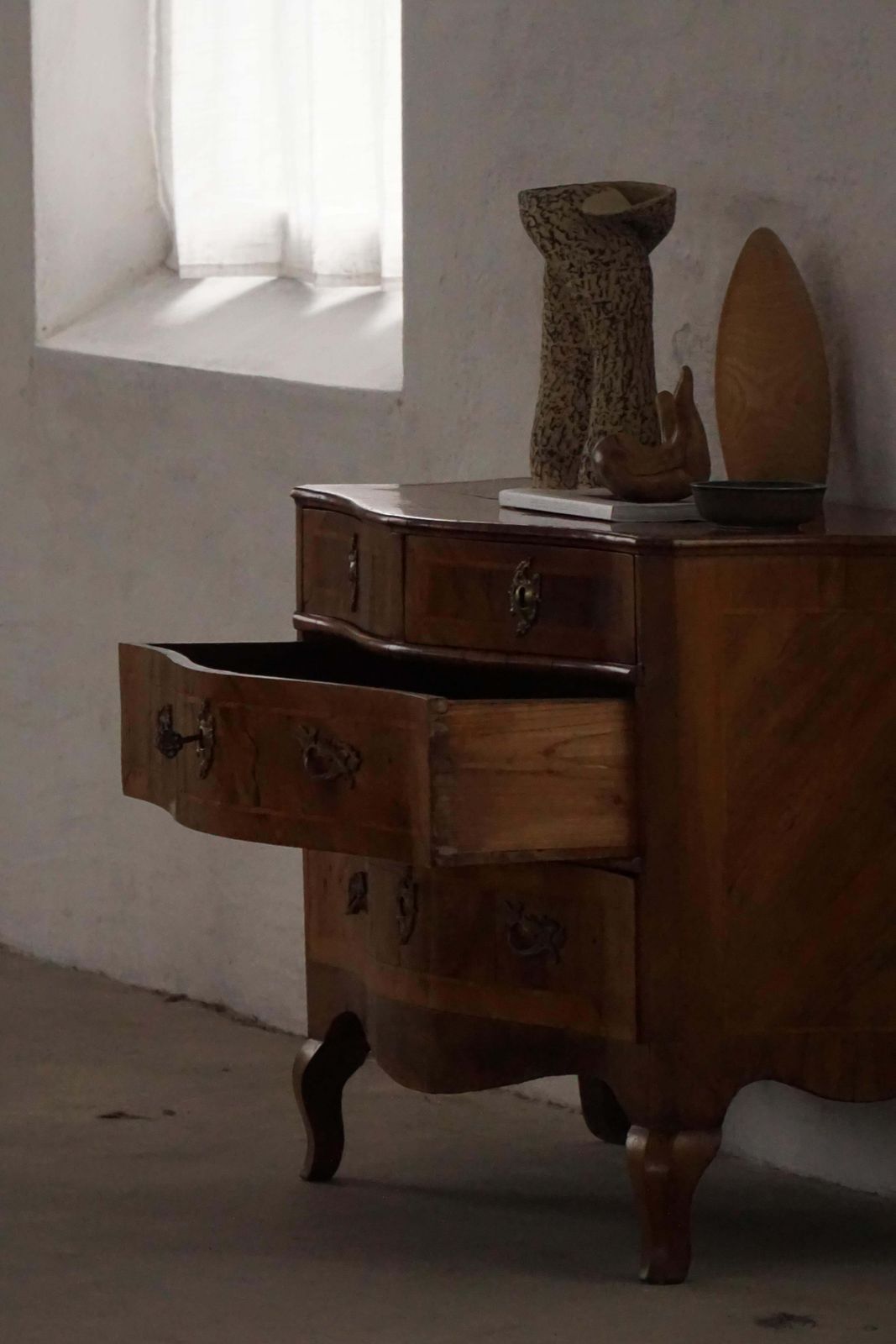 18th Century, Antique Serpentine Front Danish Baroque Walnut Chest Of Drawers photo Furniture