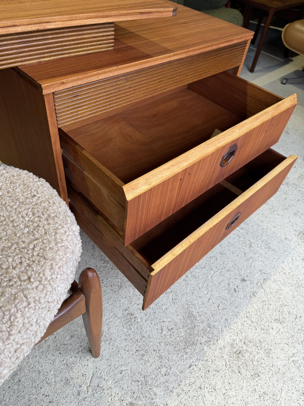 Furniture Mid Century Elliots Of Newbury Dressing Table & Stool, Vanity Table photo