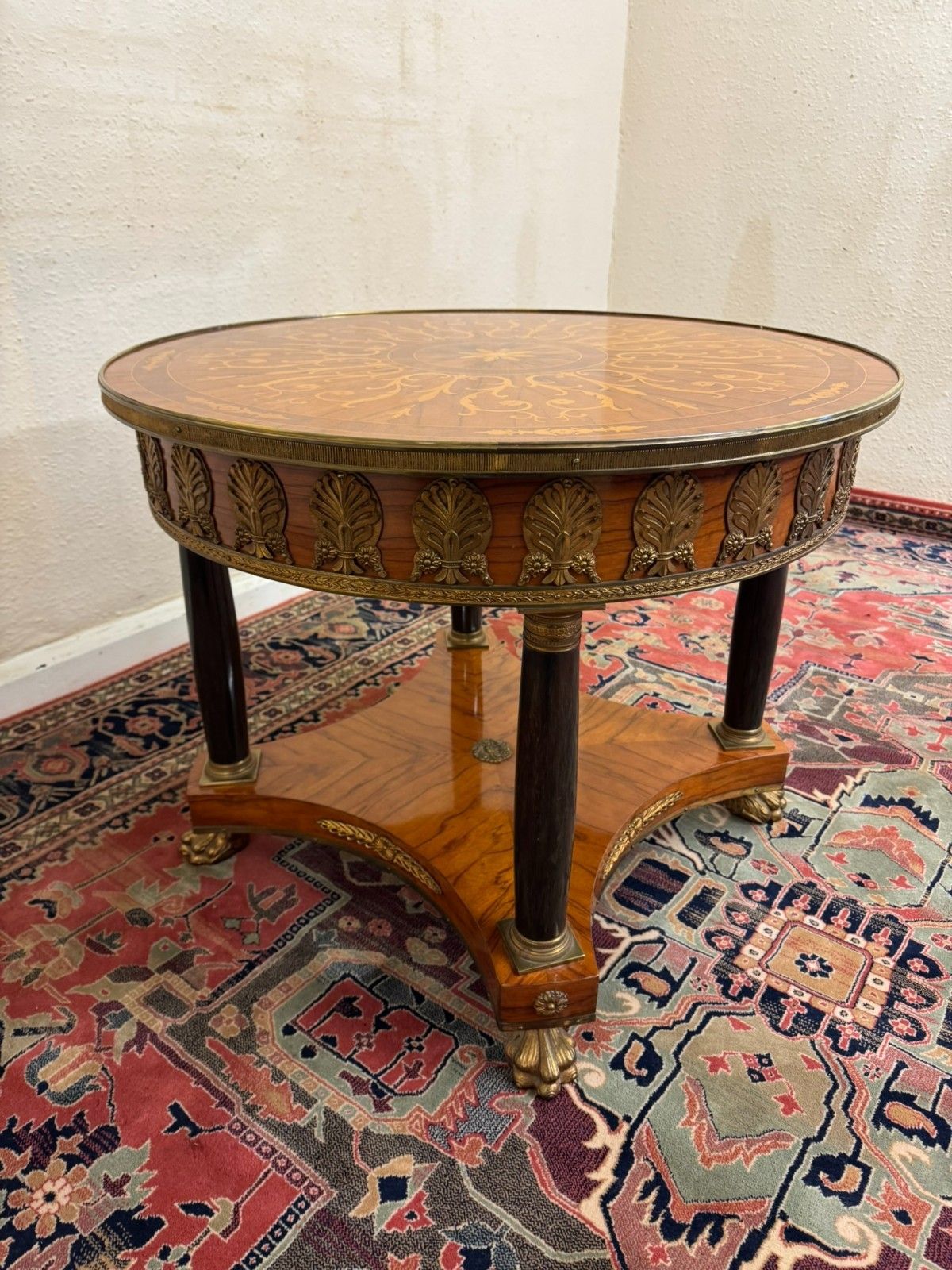 Stunning Round French Kingwood Marquetry Inlaid Centre Table/Accent Table photo 675.0