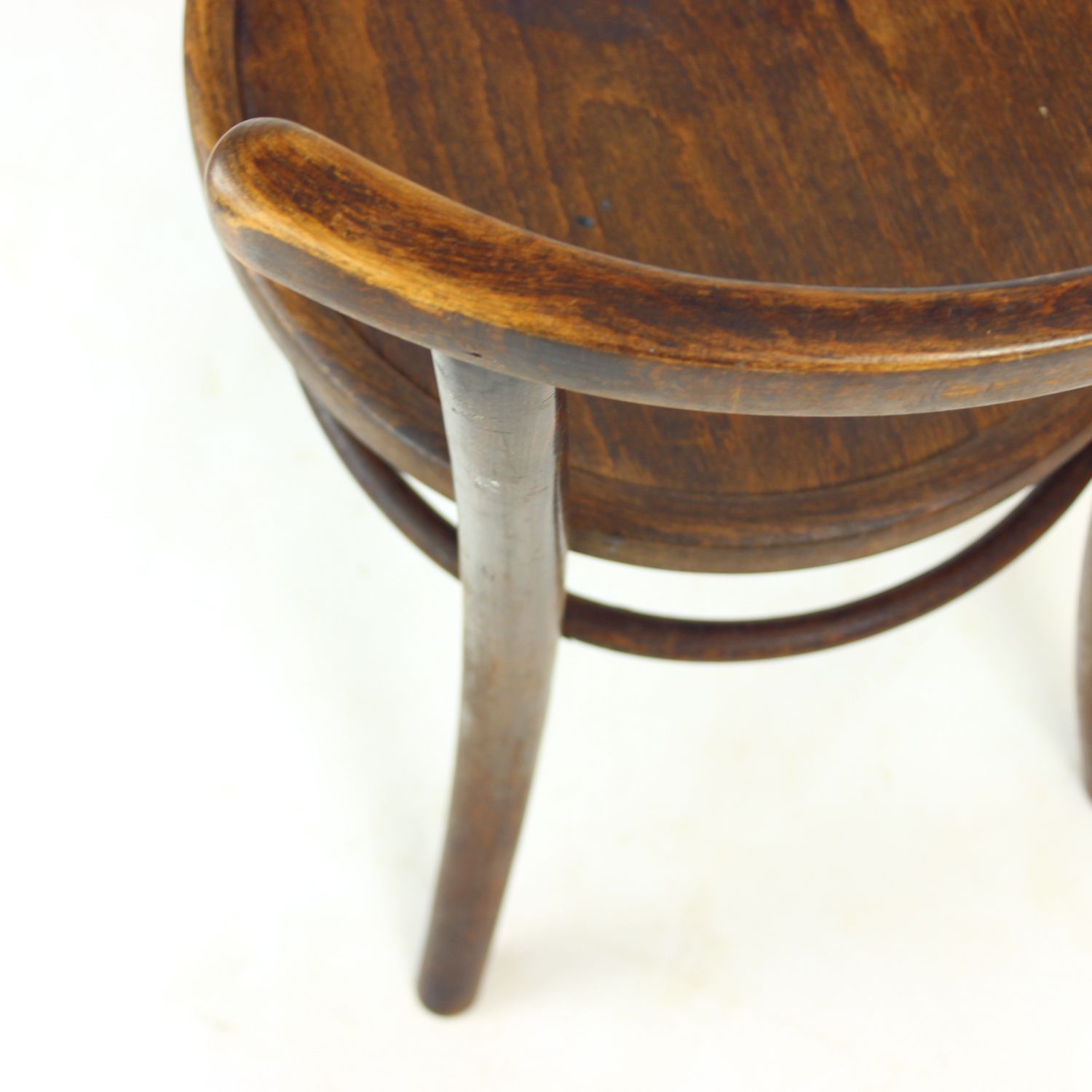 180.0 1950s Round Bentwood Child Chair By Tatra photo