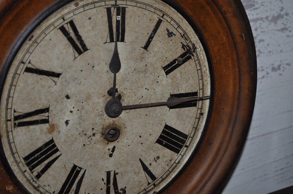 Train Station Clock, 1940s photo vinterior