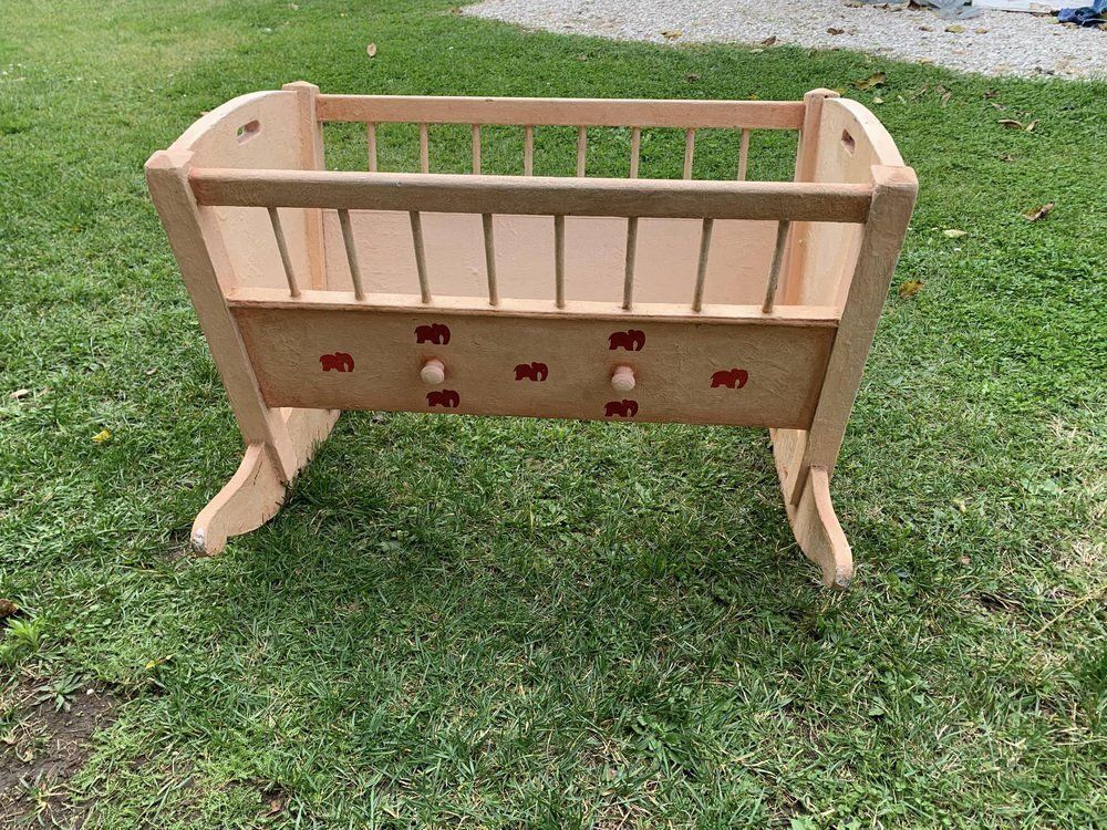 Hungarian Painted Pine Children's Cradle, 1920s photo vinterior